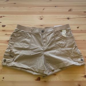 Maurices light weight khakis.